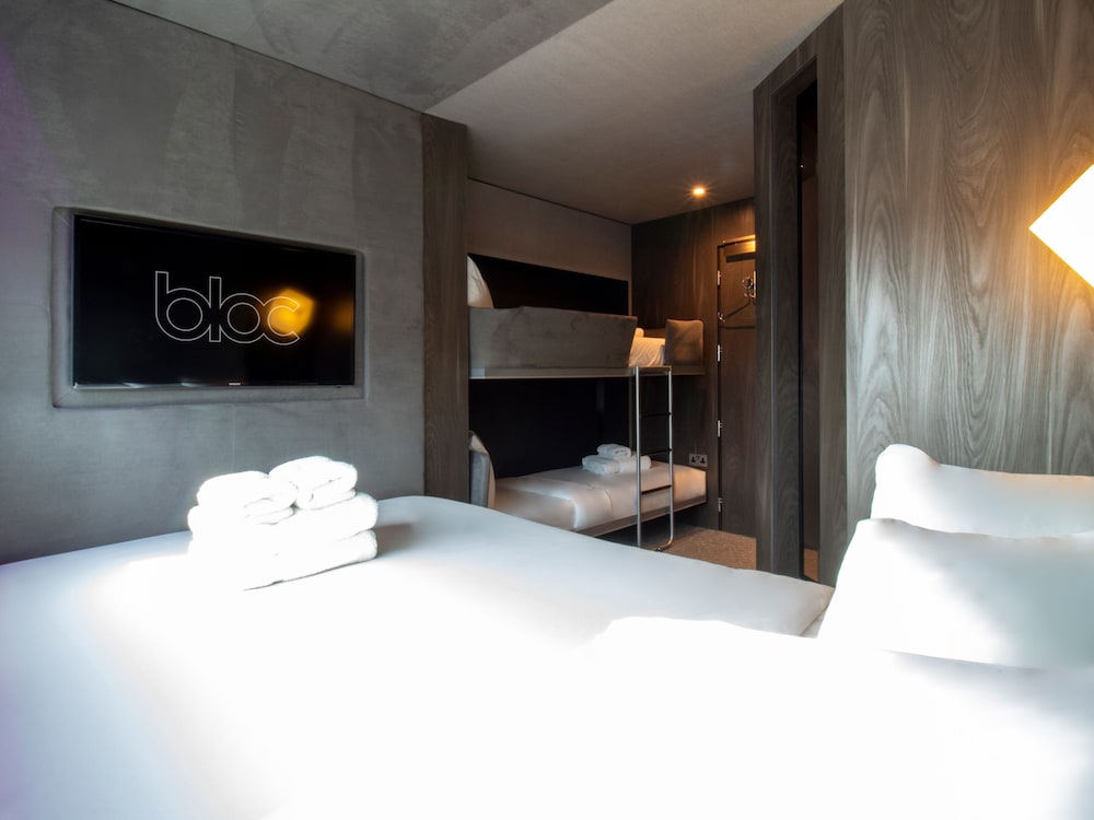 Bloc Hotel Gatwick 6