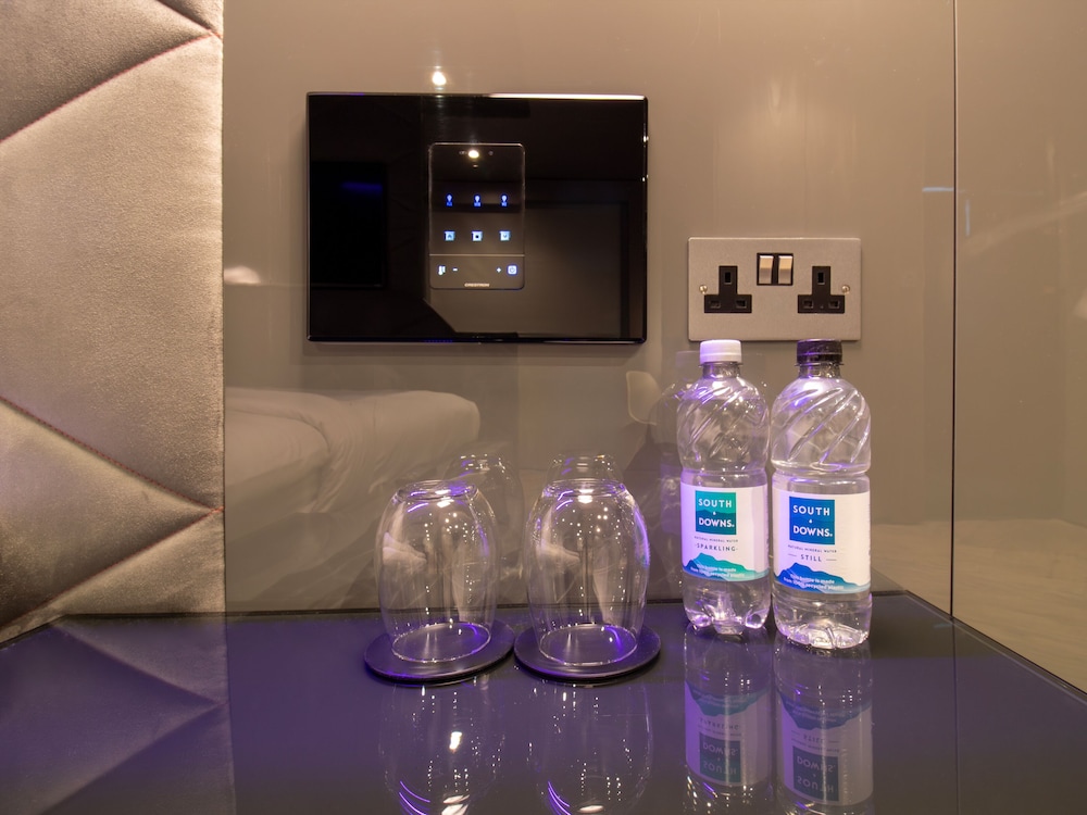 Bloc Hotel Gatwick 20