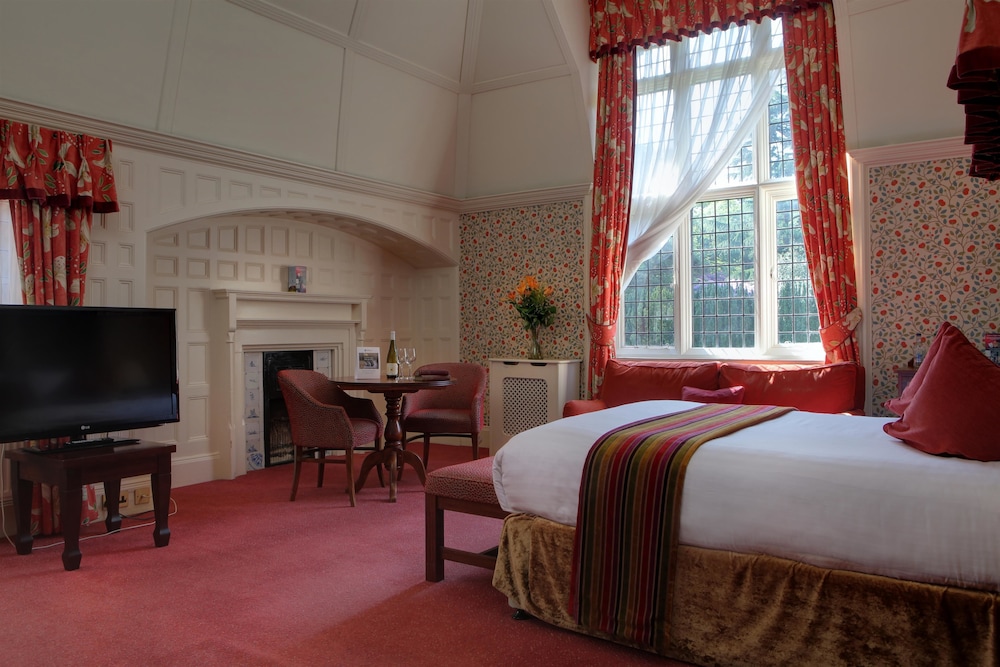 Best Western Plus Grim’s Dyke Hotel 13