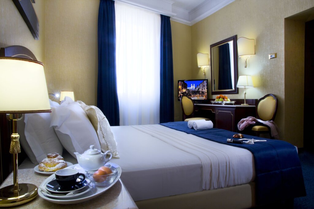 Aria Palace 12