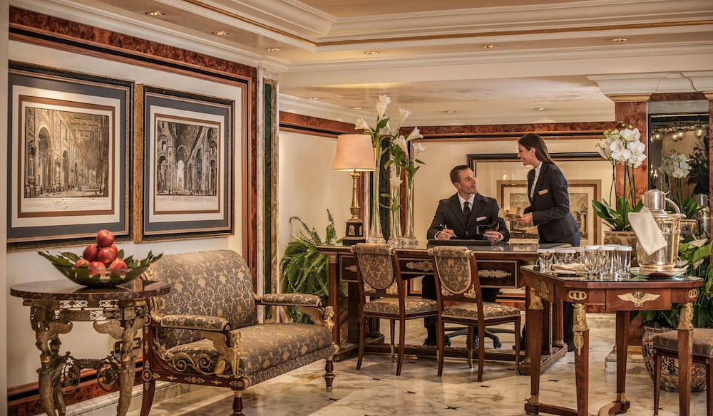 Rome Cavalieri a Waldorf Astoria Resort 13
