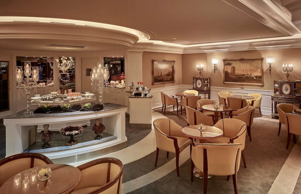 Rome Cavalieri a Waldorf Astoria Resort 4