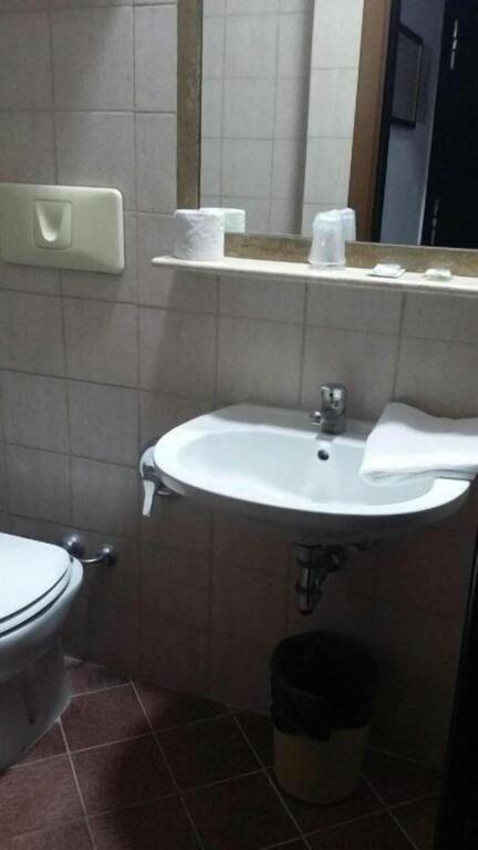 Hotel Center 1&2 9