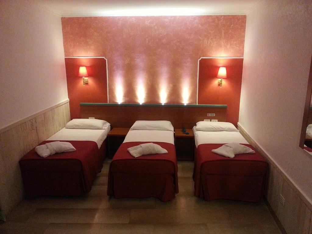 Hotel Center 1&2 20