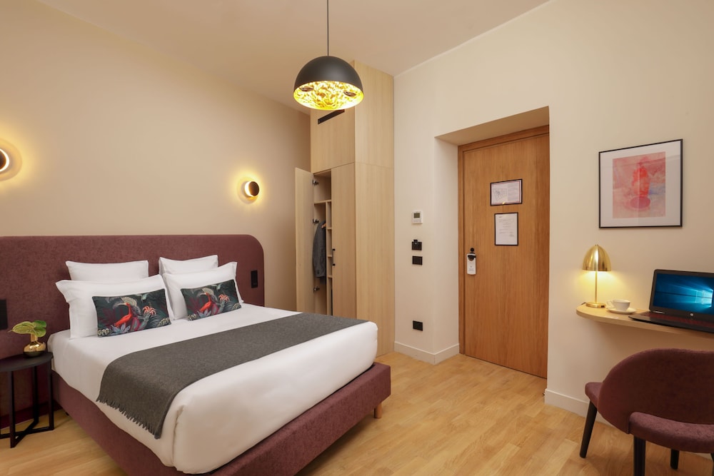 9Hotel Cesàri 20