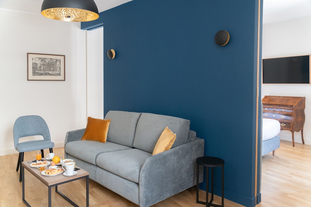 9Hotel Cesàri 16