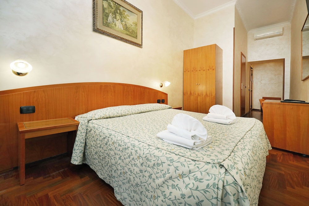 Hotel Corot 22