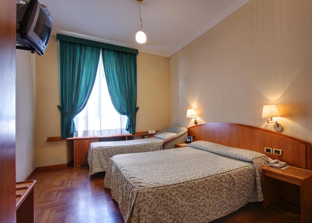 Hotel Corot 12