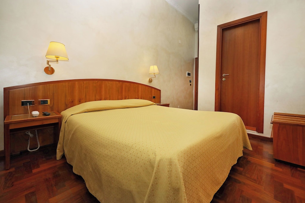 Hotel Corot 21