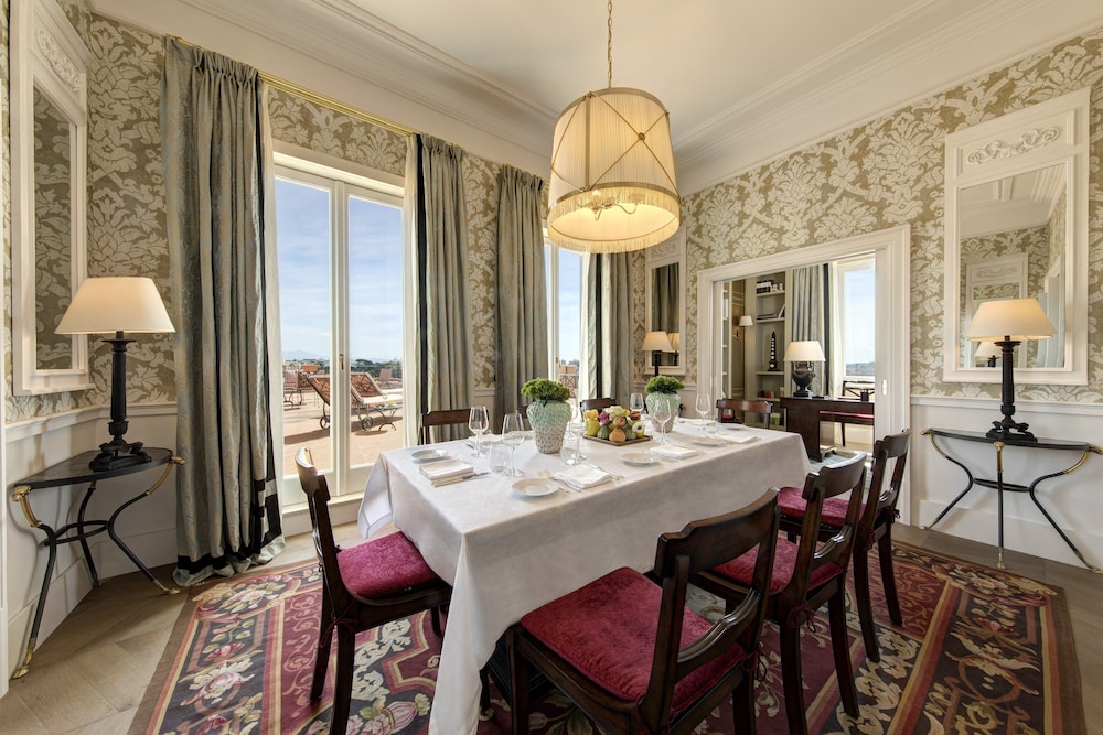 Hotel de la Ville, a Rocco Forte Hotel 19