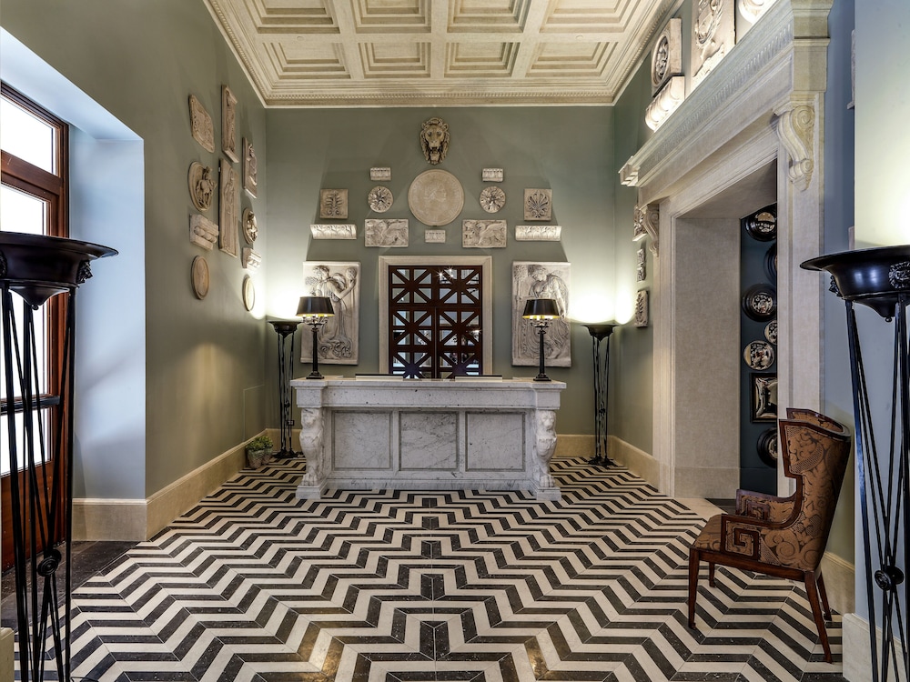 Hotel de la Ville, a Rocco Forte Hotel 2