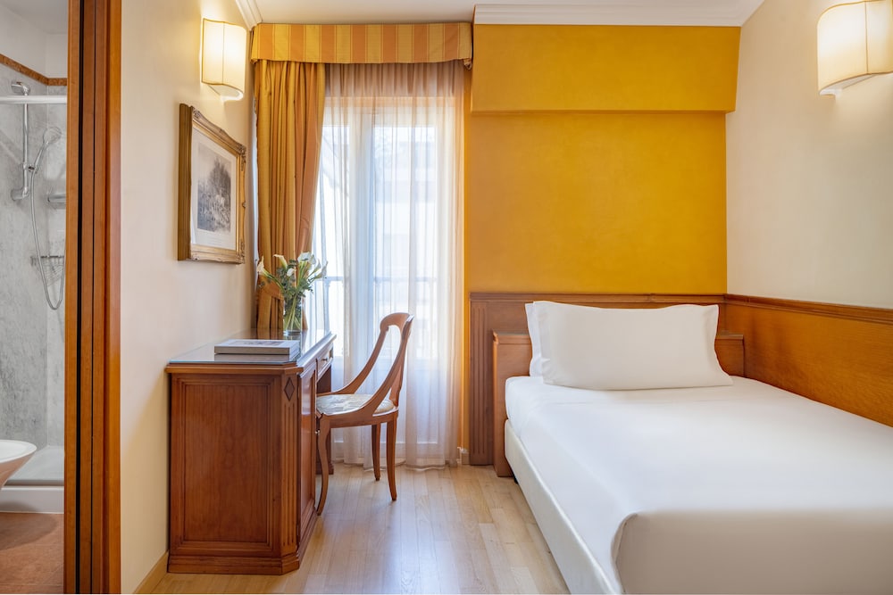 UNAHOTELS Galles Milano 10