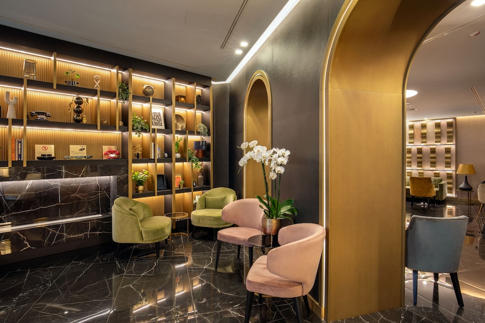 The Major Hotel 7