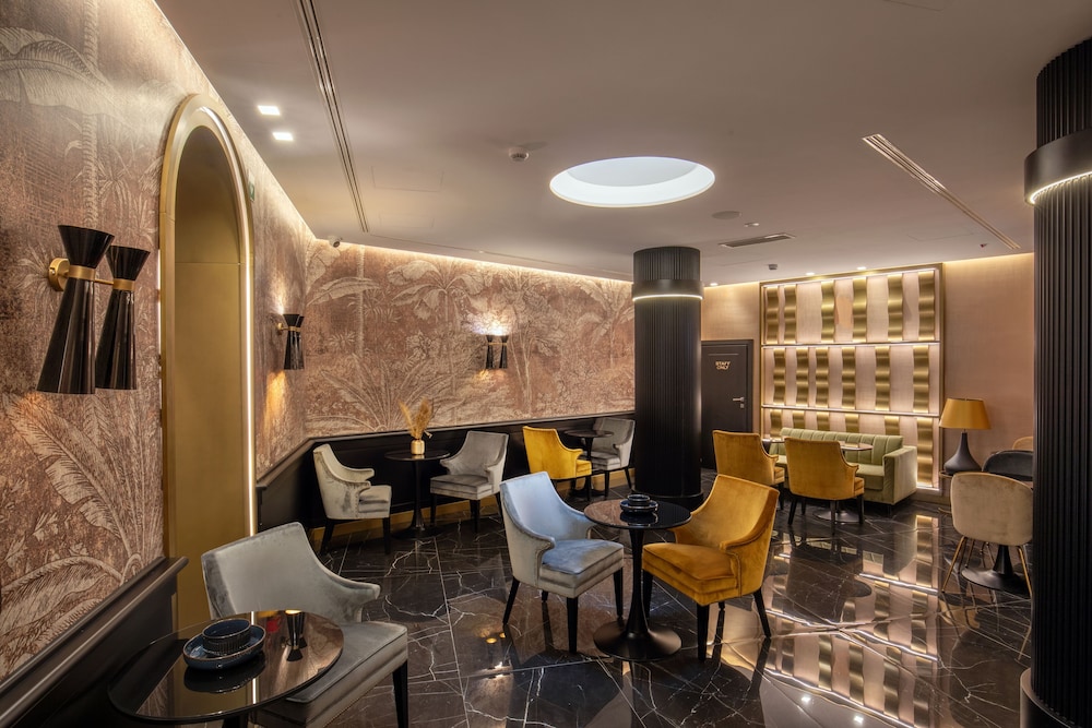 The Major Hotel 9