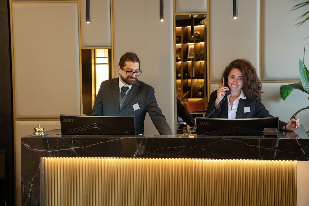 The Major Hotel 13