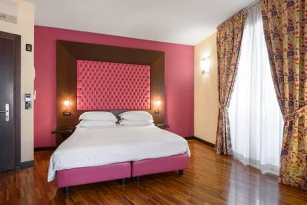 Gambrinus Hotel 19