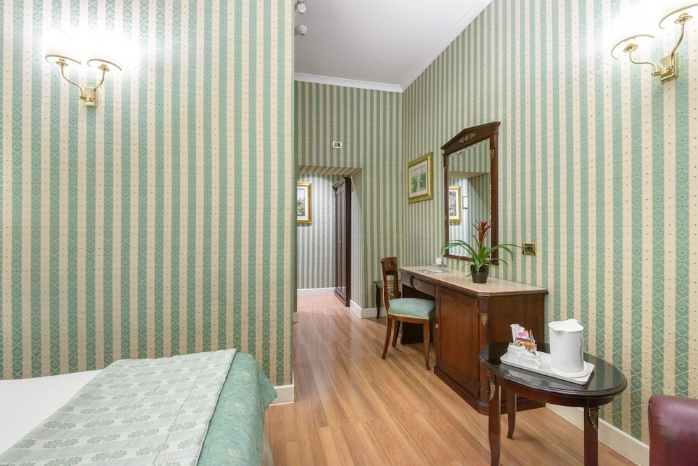 Gambrinus Hotel 18