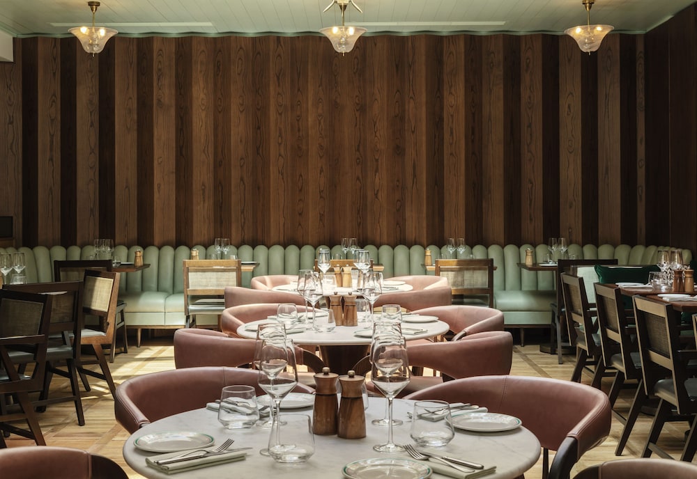 The Hoxton 23