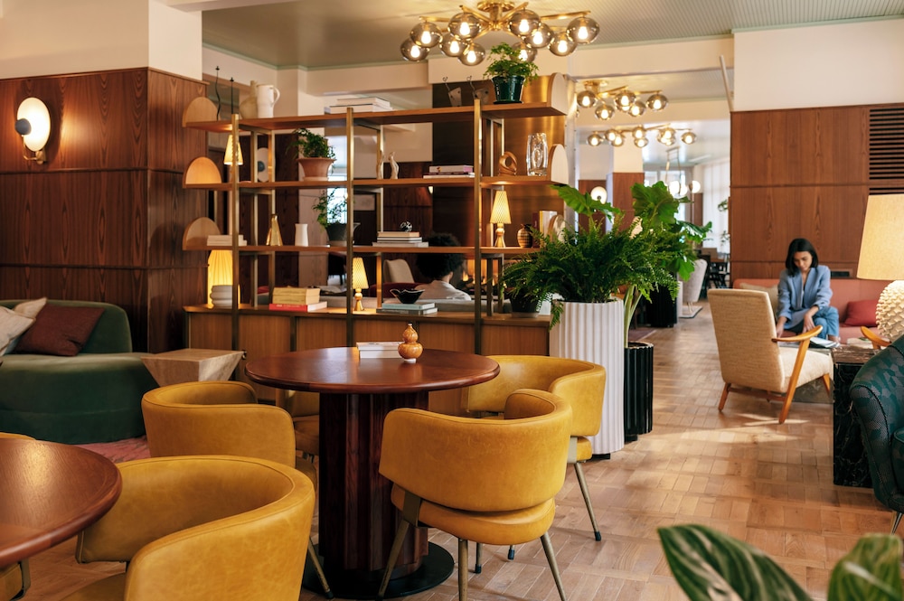 The Hoxton 1
