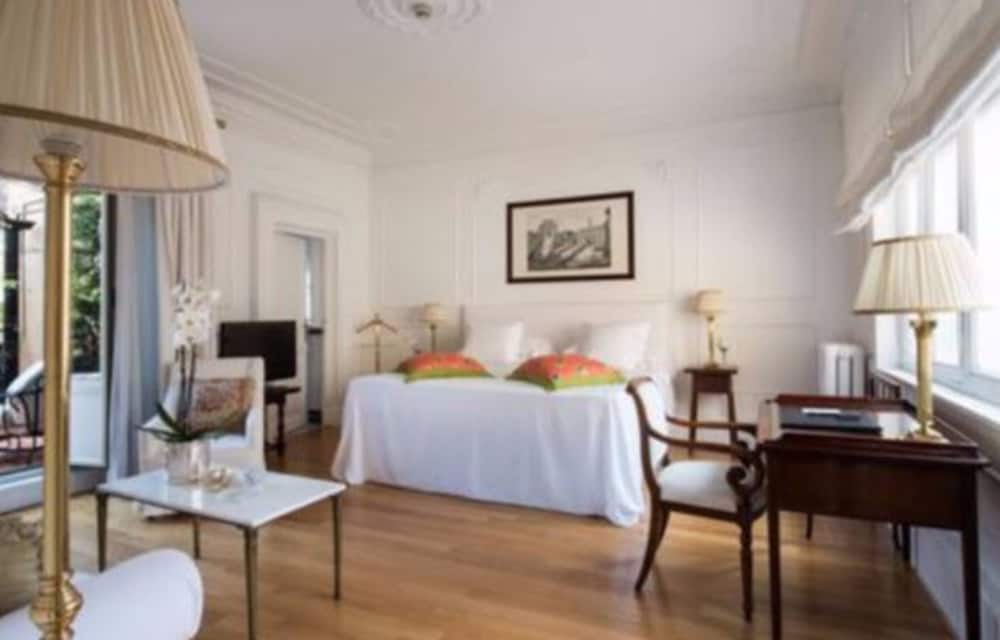 Grand Hotel Plaza 13