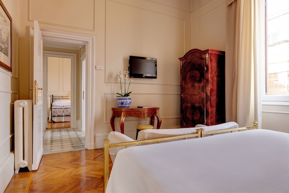 Grand Hotel Plaza 18