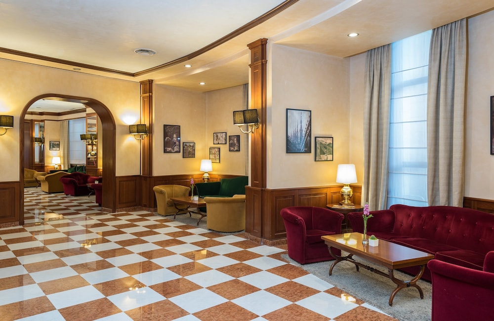 Leonardo Hotel Milan City Center 6