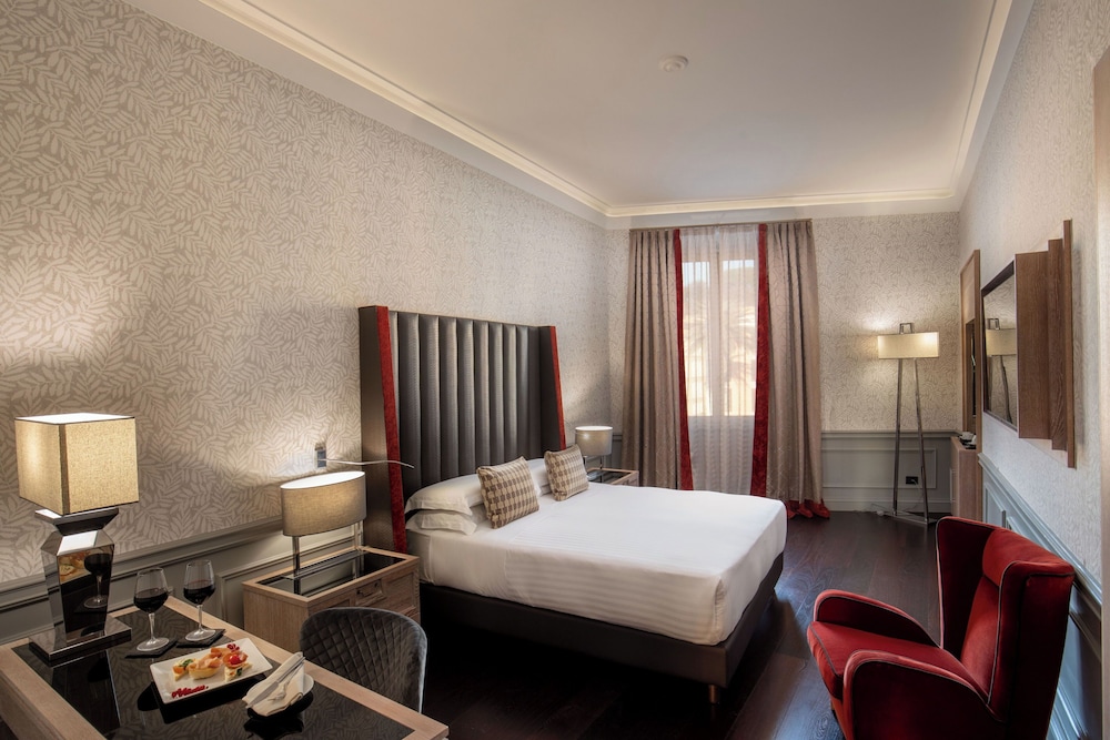 The Inn at the Spanish Steps 24
