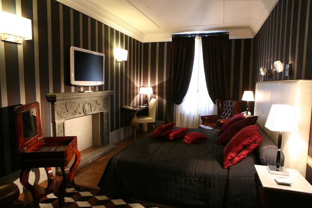 The Inn at the Spanish Steps 20