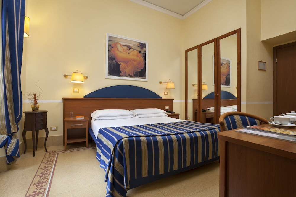 The Kennedy Hotel 19