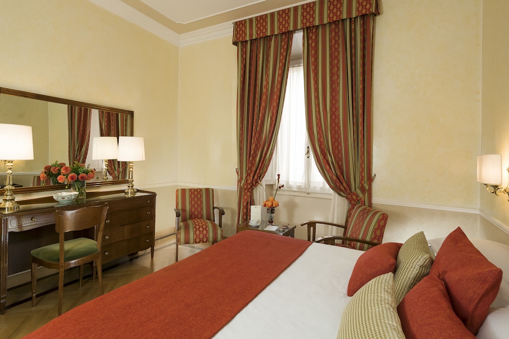 Bettoja Hotel Massimo D'Azeglio 18