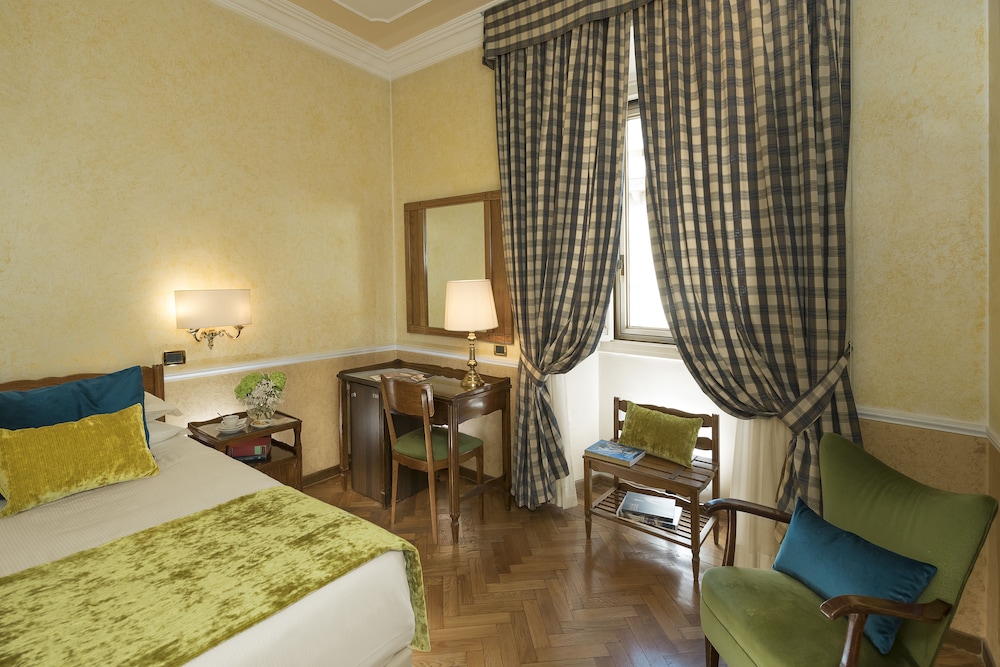 Bettoja Hotel Massimo D'Azeglio 9