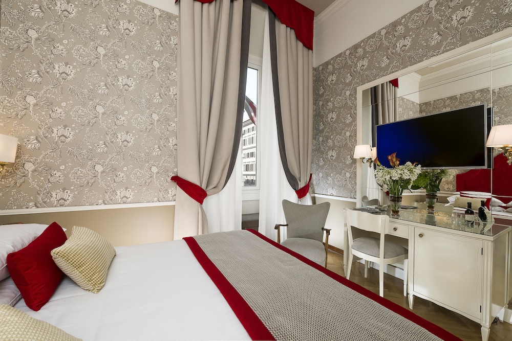 Bettoja Hotel Massimo D'Azeglio 10