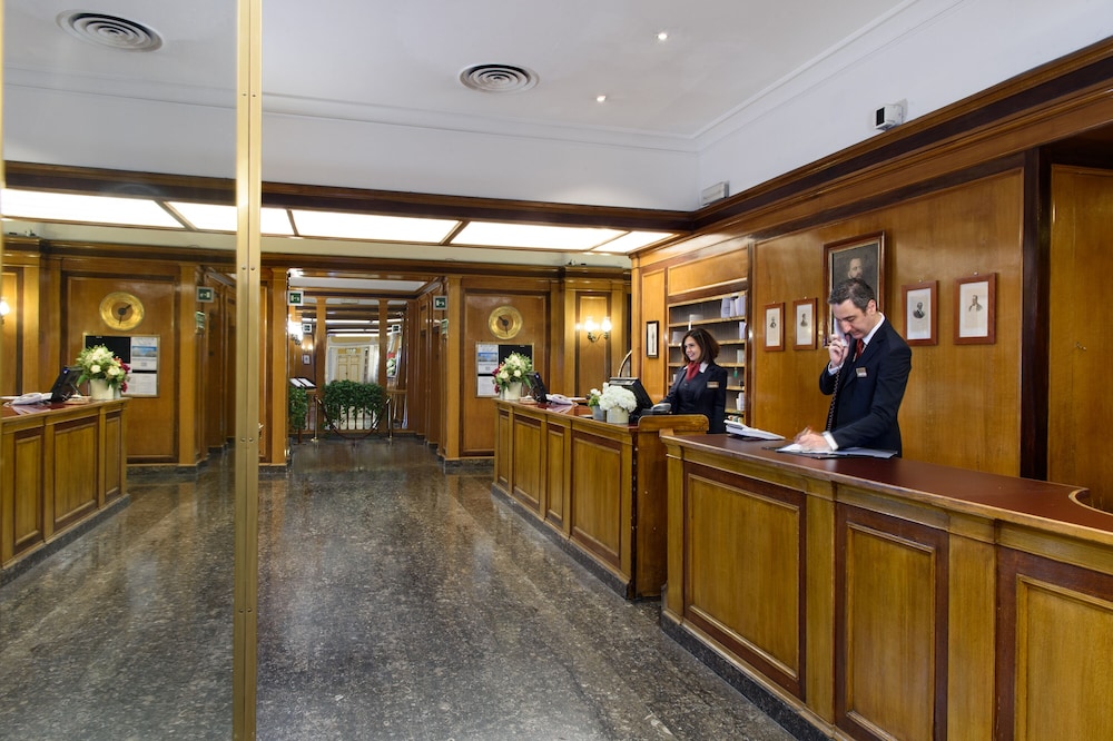 Bettoja Hotel Massimo D'Azeglio 4