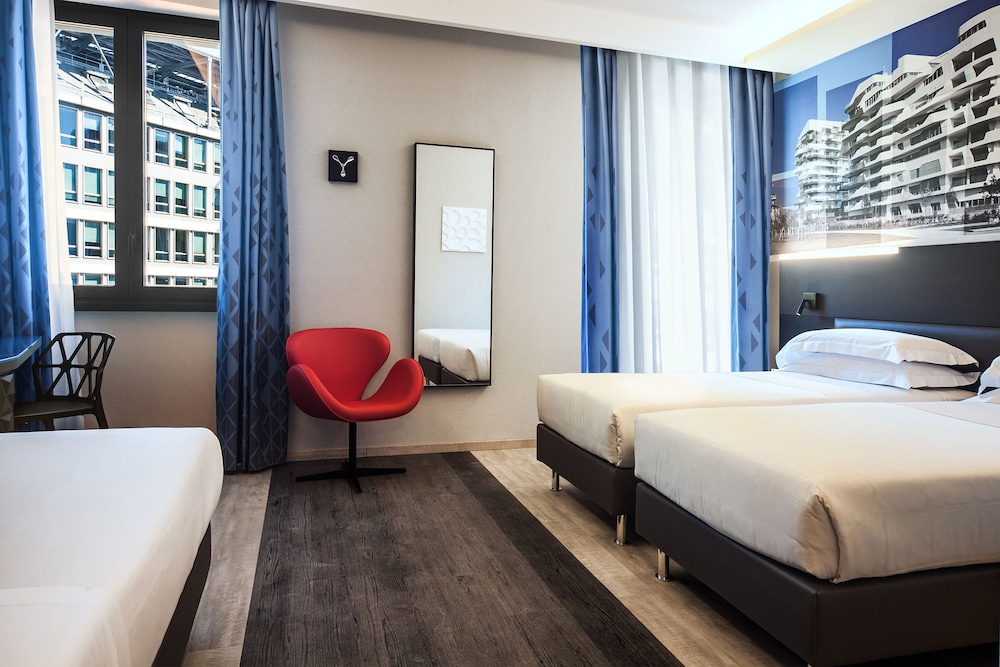 iQ Hotel Milano 7