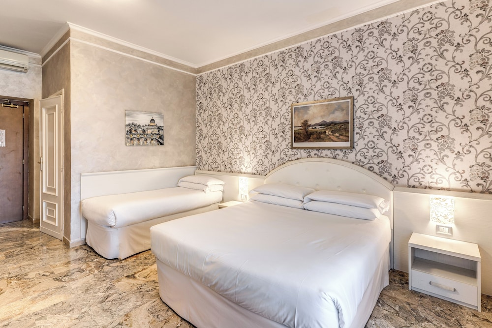 Hotel Orazia 13