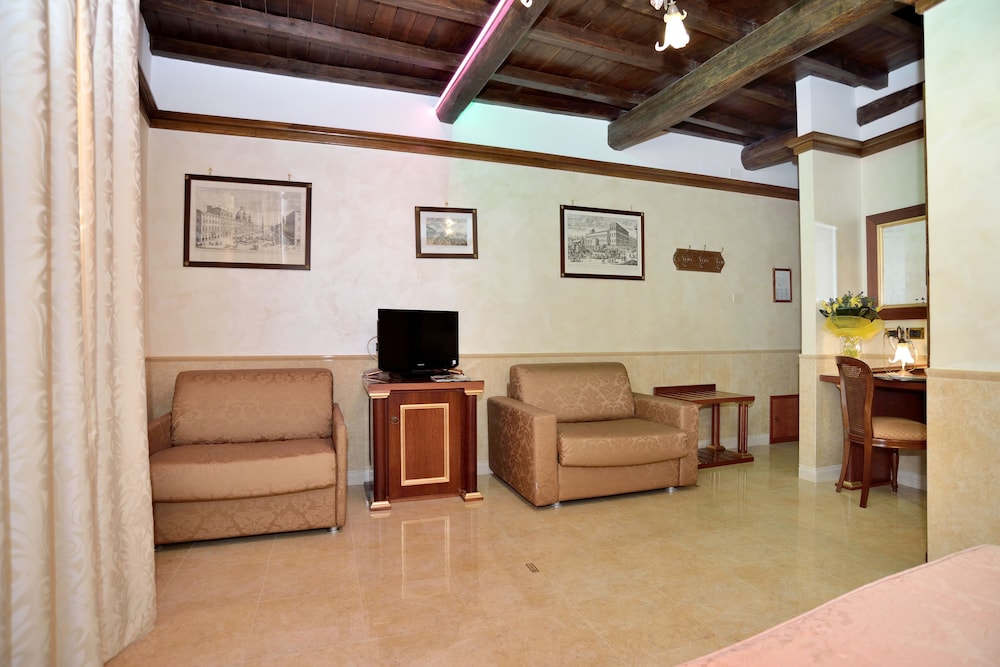 Hotel Pantheon 12