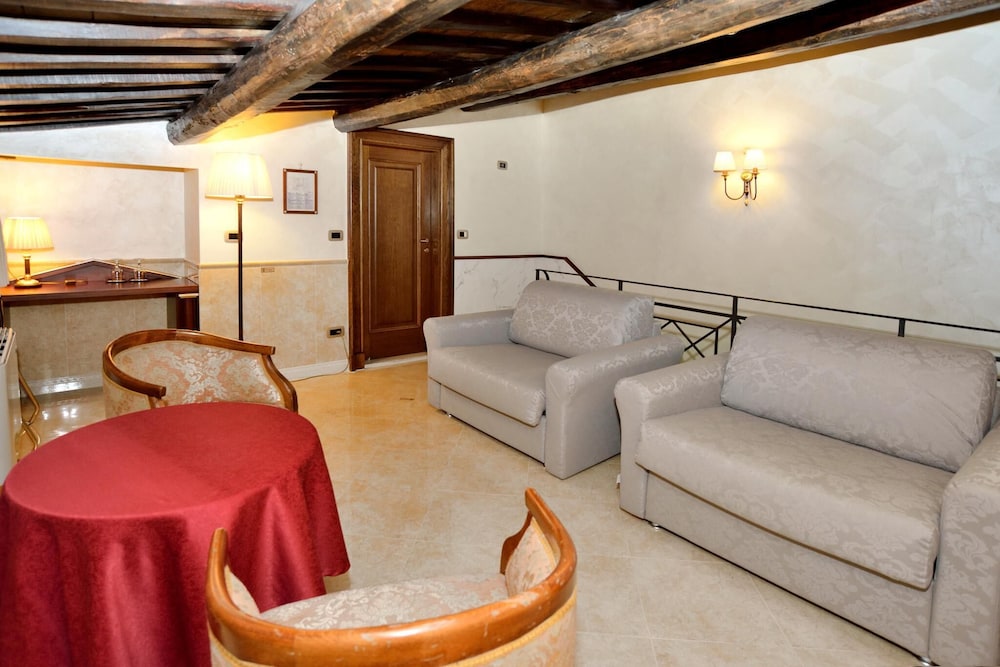 Hotel Pantheon 15