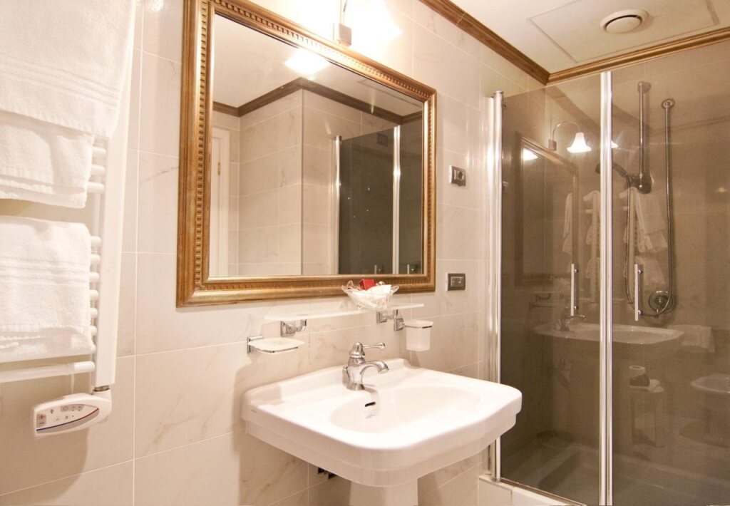 Puccini Hotel Milan, Tapestry Collection by Hilton 10