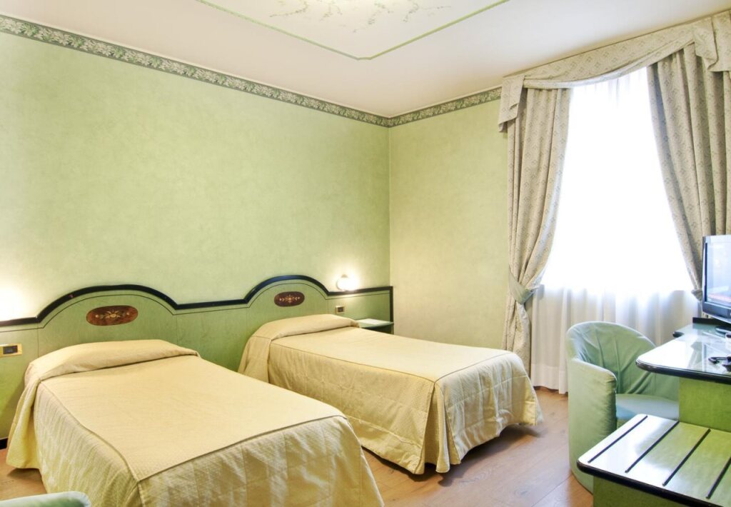 Puccini Hotel Milan, Tapestry Collection by Hilton 4