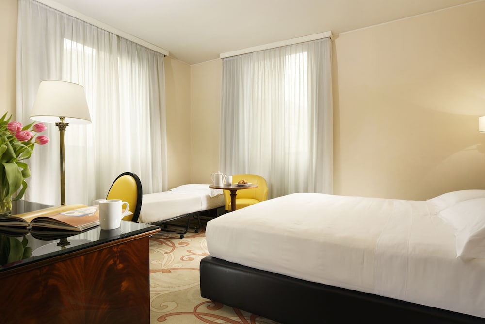 UNAHOTELS Scandinavia Milano 10