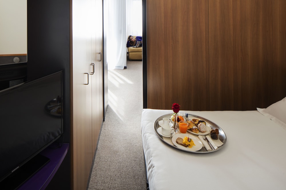 Hotel Ripa Roma 11
