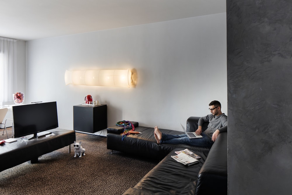 Hotel Ripa Roma 12