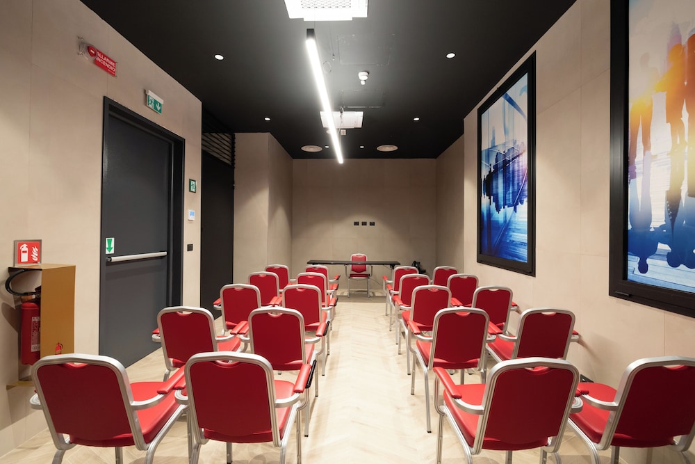 Smart Hotel Central Station 22