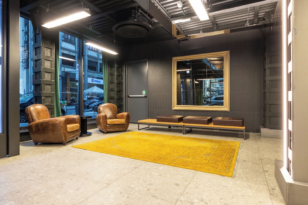 Smart Hotel Central Station 3