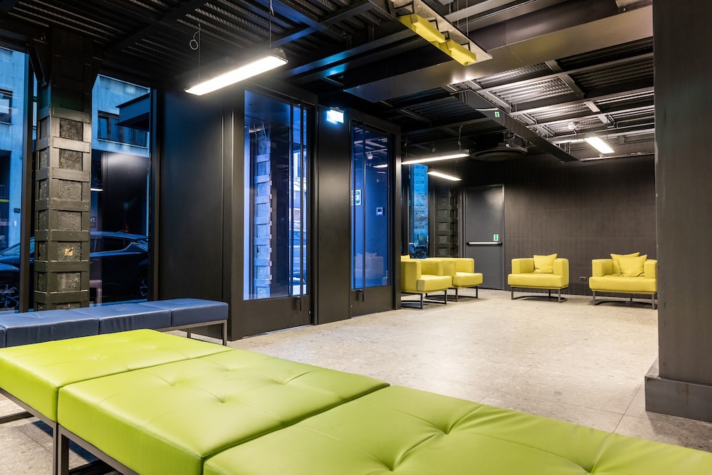 Smart Hotel Central Station 2