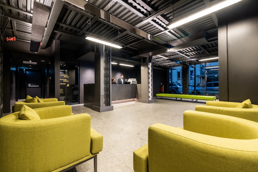 Smart Hotel Central Station 1