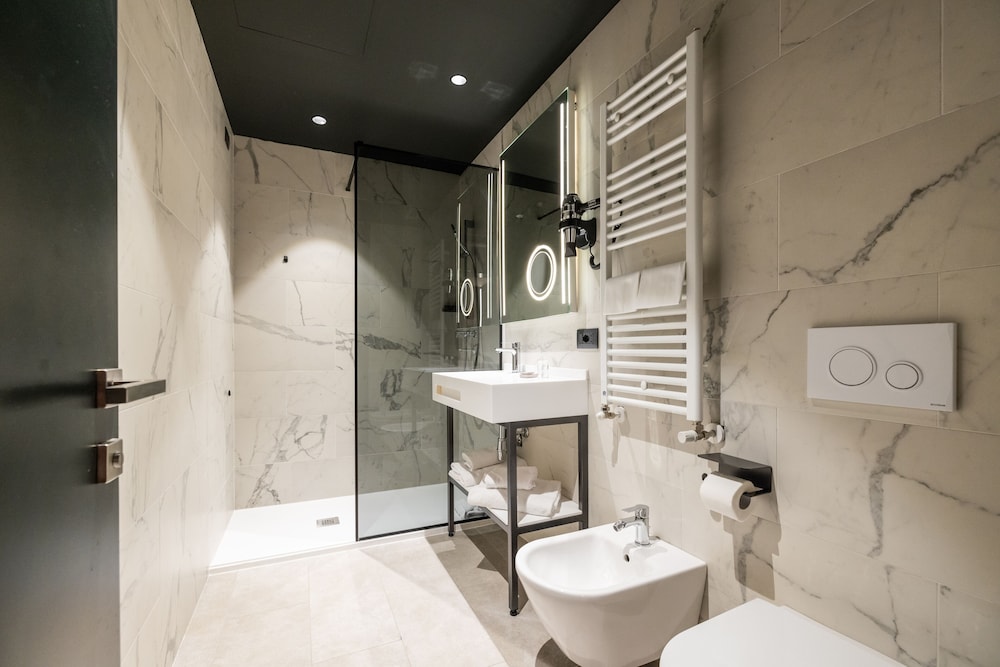 Smart Hotel Central Station 15