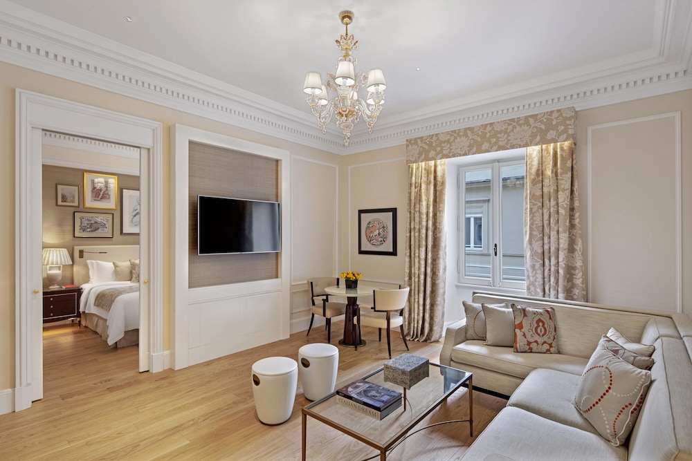 The St. Regis Rome 23