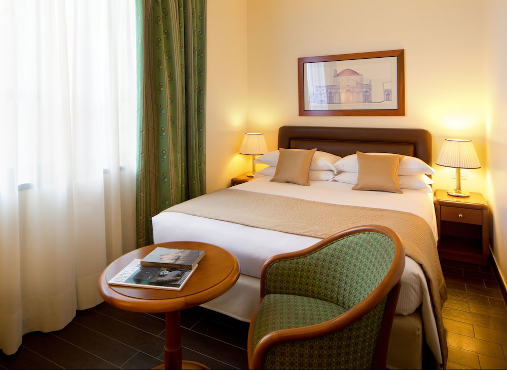 Starhotels Business Palace 11