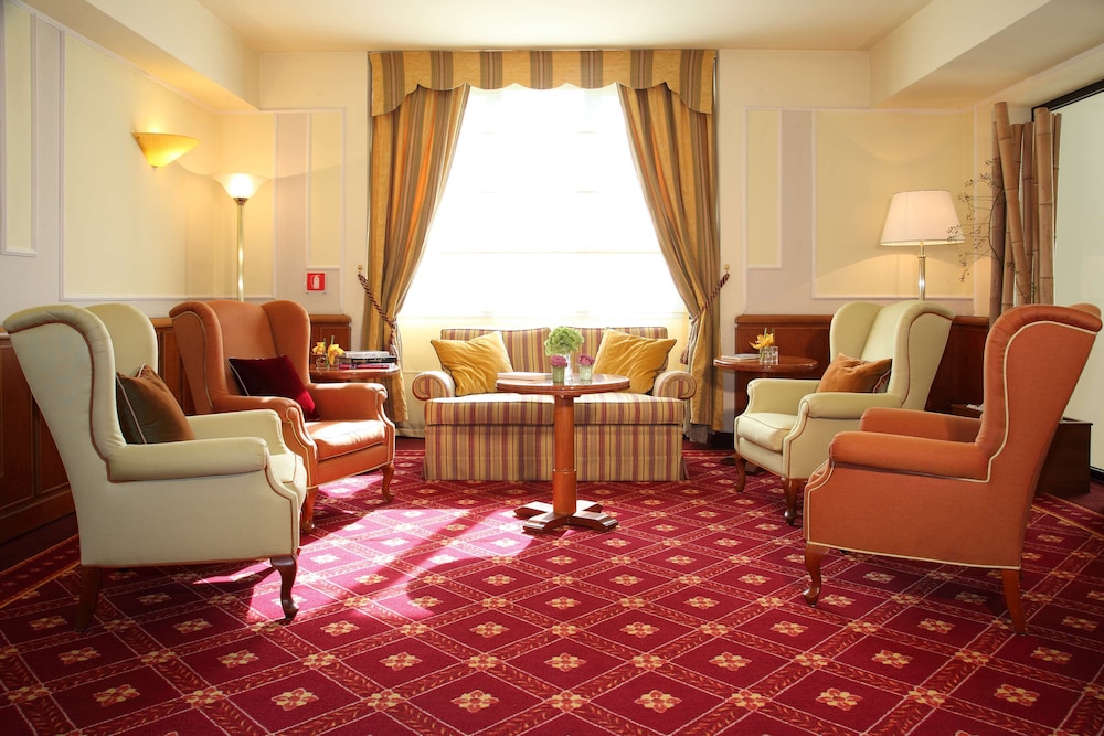 Starhotels Business Palace 8